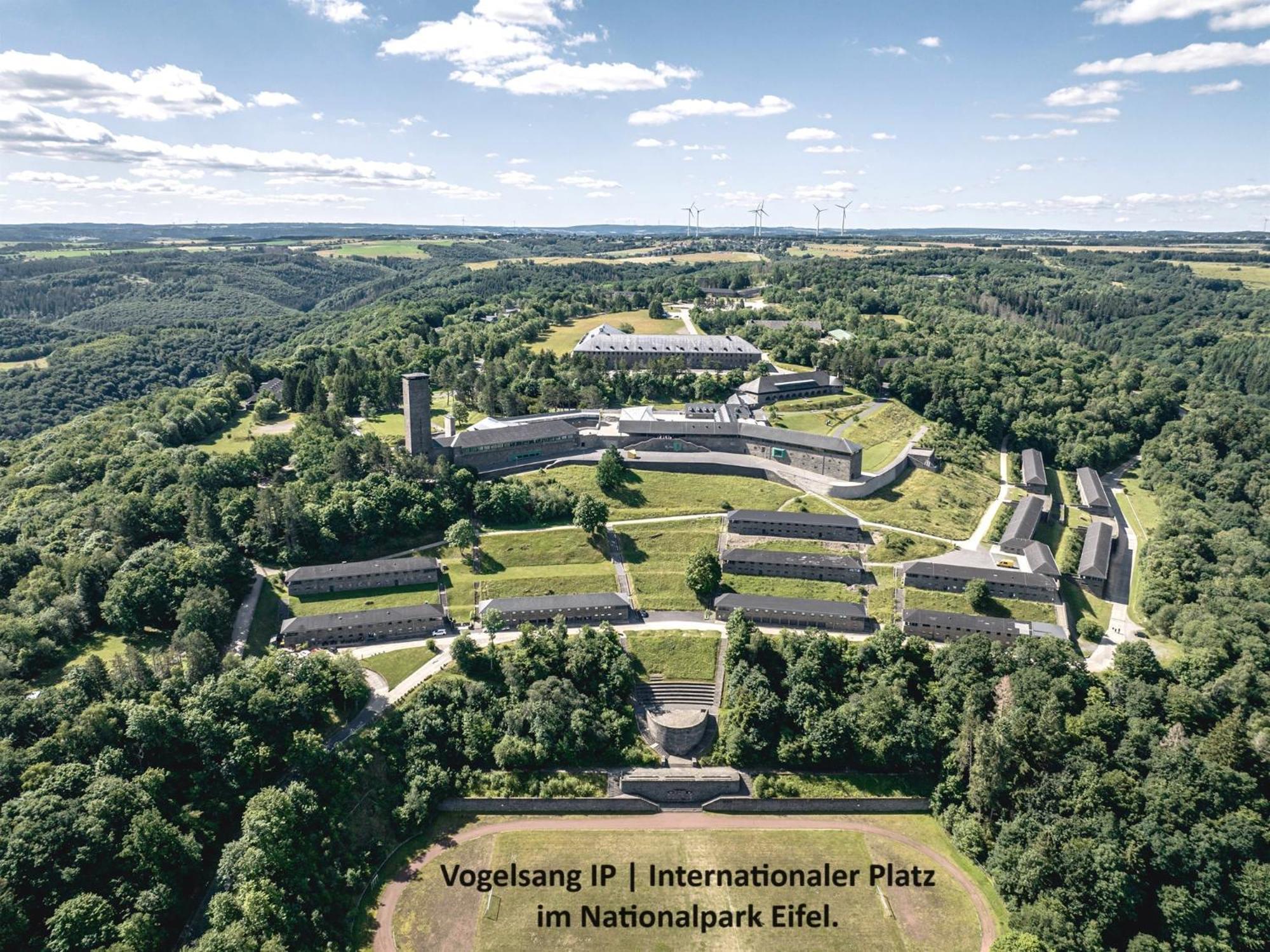 Ferienhaus Hescheld With Private Jacuzzi Hellenthal Eksteriør billede