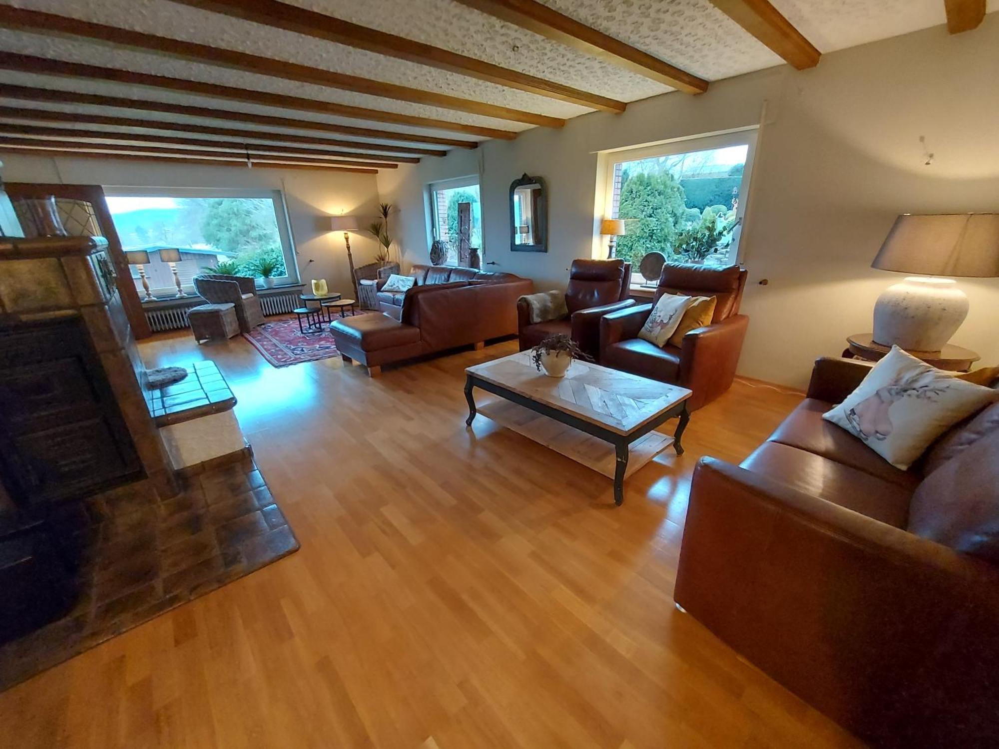 Ferienhaus Hescheld With Private Jacuzzi Hellenthal Eksteriør billede