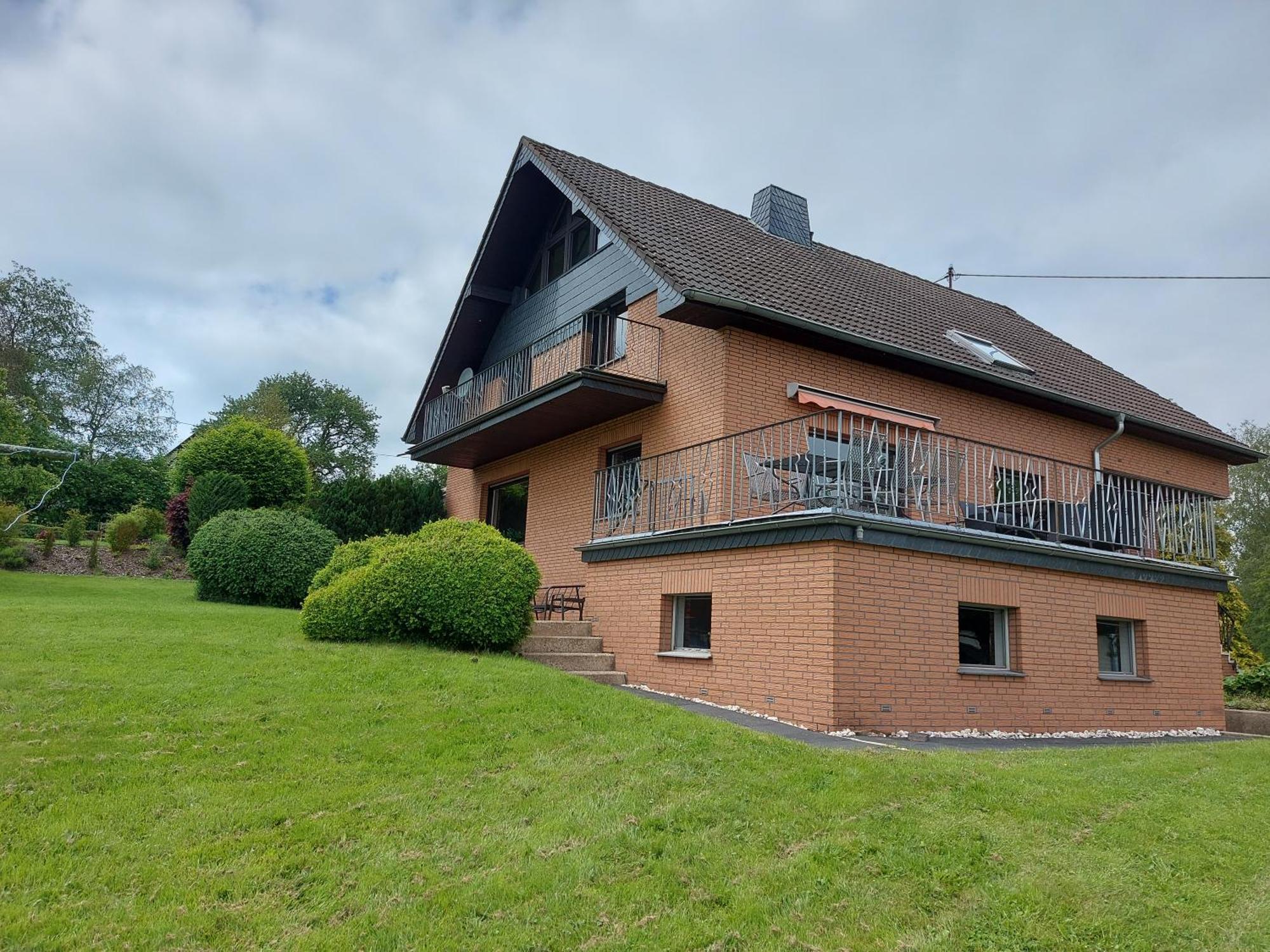 Ferienhaus Hescheld With Private Jacuzzi Hellenthal Eksteriør billede