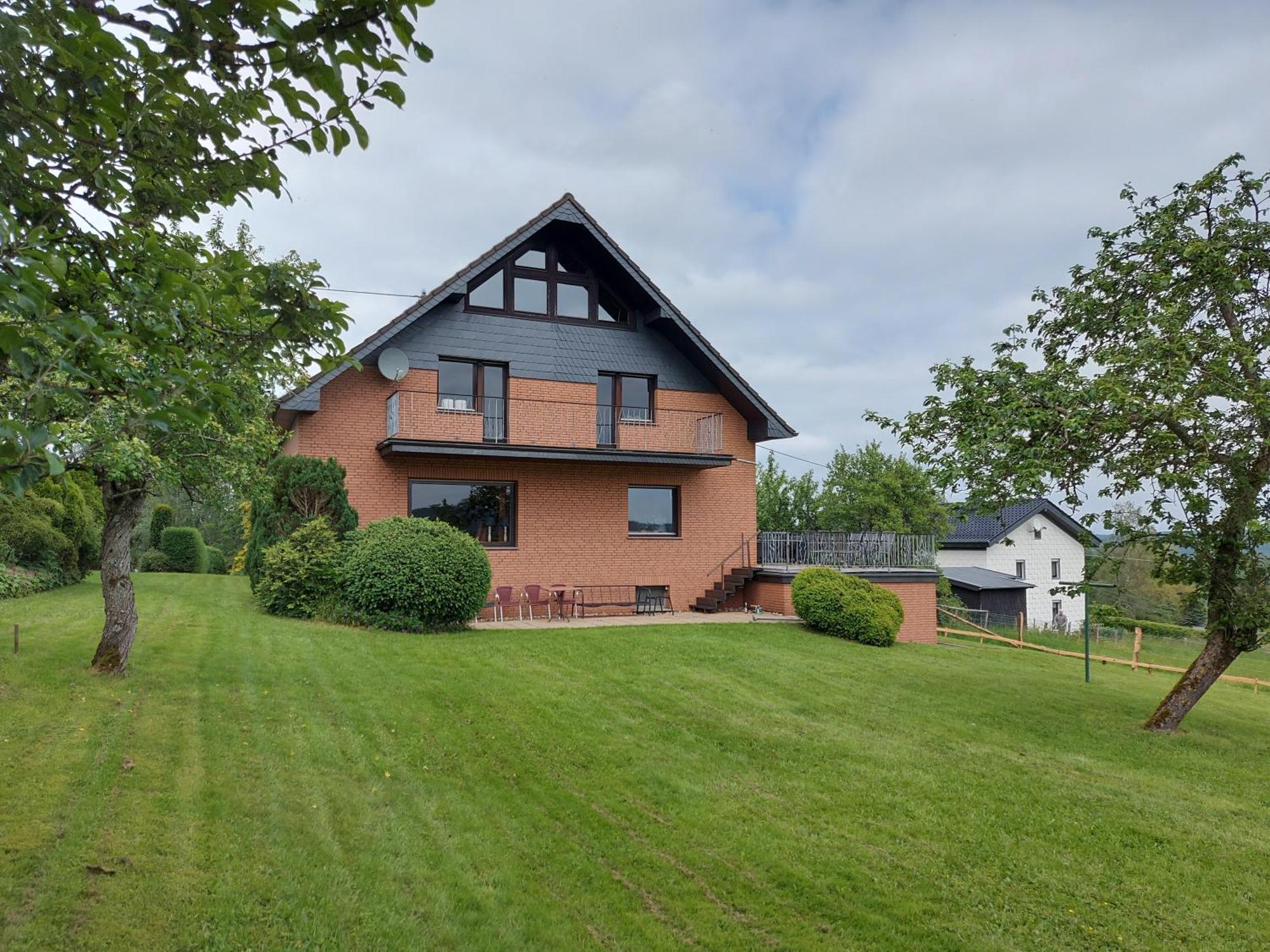Ferienhaus Hescheld With Private Jacuzzi Hellenthal Eksteriør billede