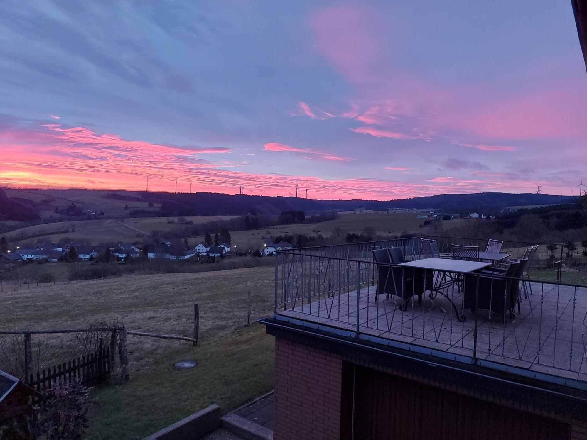 Ferienhaus Hescheld With Private Jacuzzi Hellenthal Eksteriør billede
